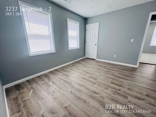 Building Photo - 3237 Seymour-2