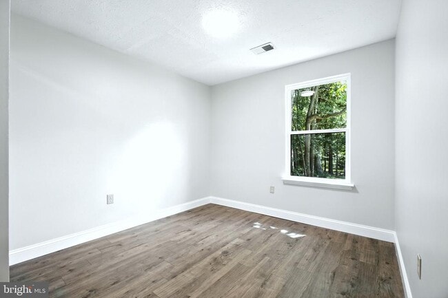 Building Photo - 3295 Jesmond Ct
