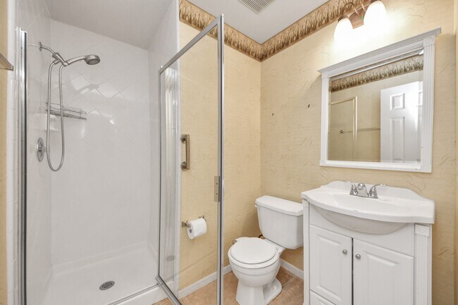 Building Photo - 3818 S Barnett Way
