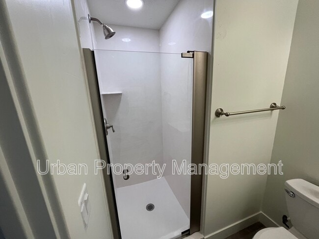 Building Photo - 940 Shadow Brk Ln