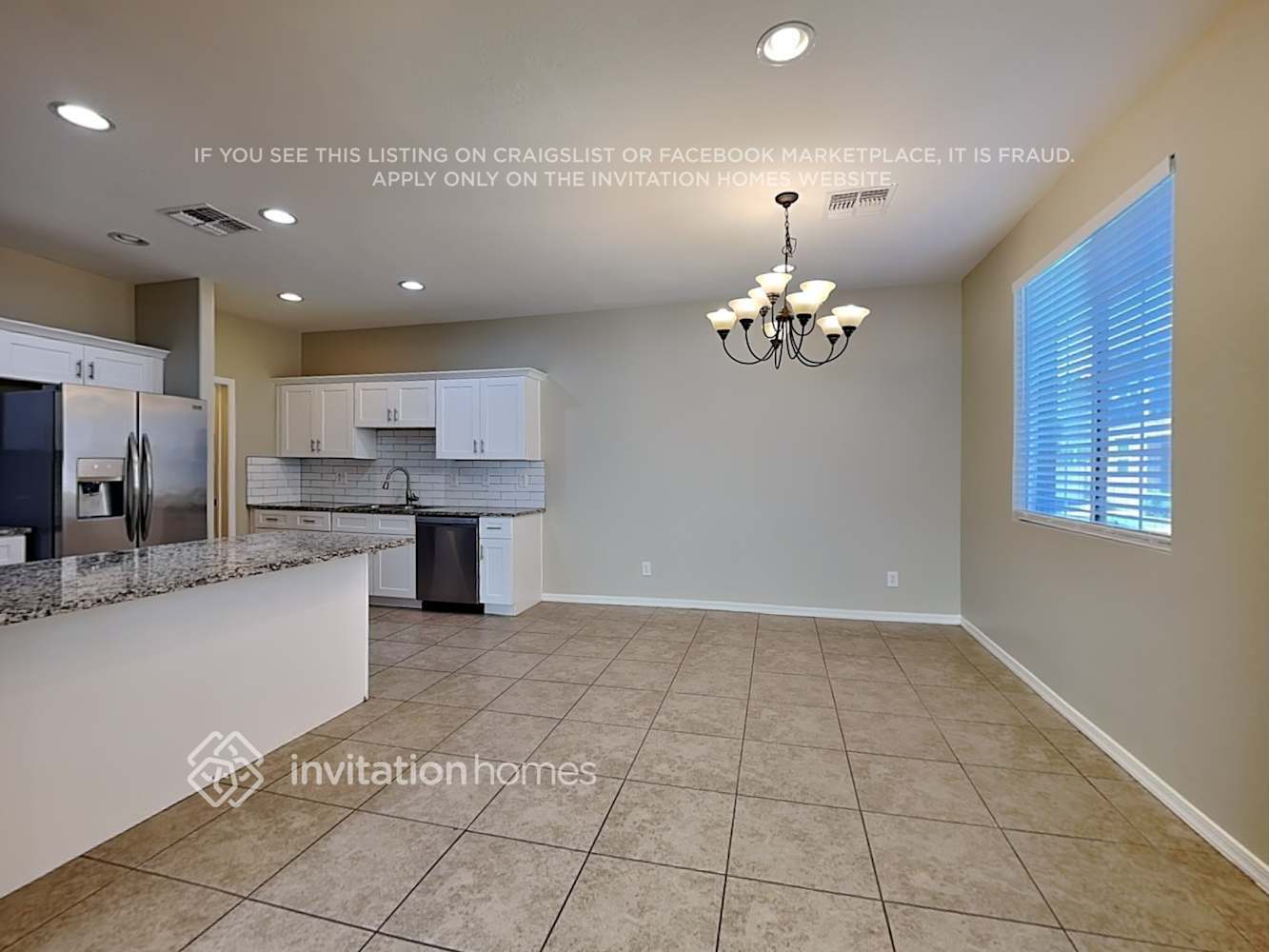 Building Photo - 832 S Henry Ln