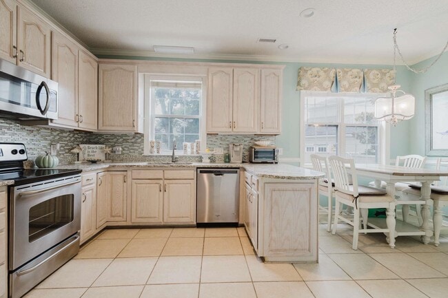 Building Photo - 4346 Windy Heights Dr