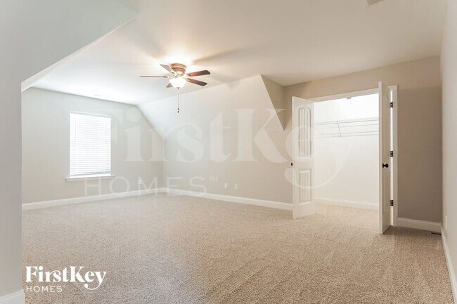 Building Photo - 4494 Old Cahaba Pkwy