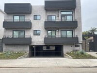 Building Photo - Peachgrove Apartments