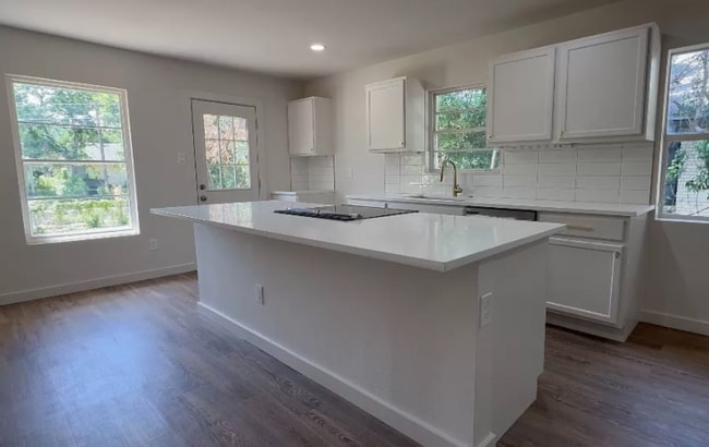 Building Photo - 10734 Coogan Dr
