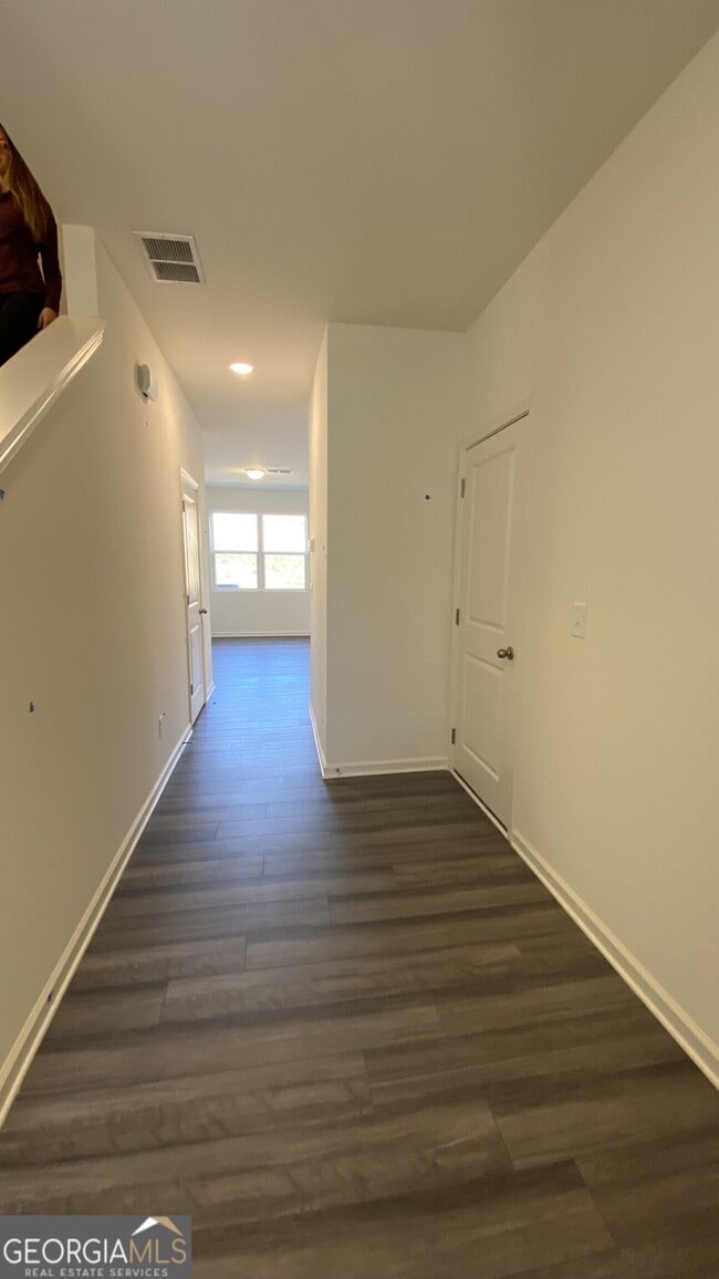 Building Photo - 173 Swindon Dr