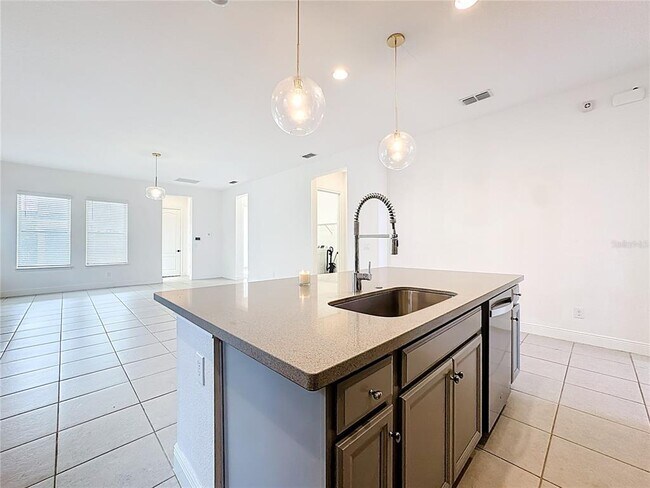 Building Photo - 8250 Nemours Pkwy