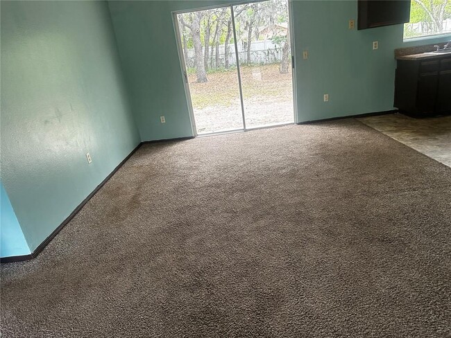 Building Photo - 417 Water Rd