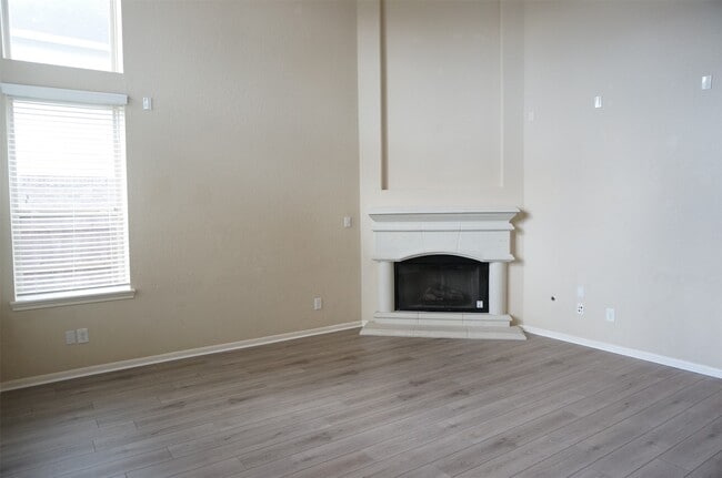 Building Photo - 6015 Mystic Berry Dr