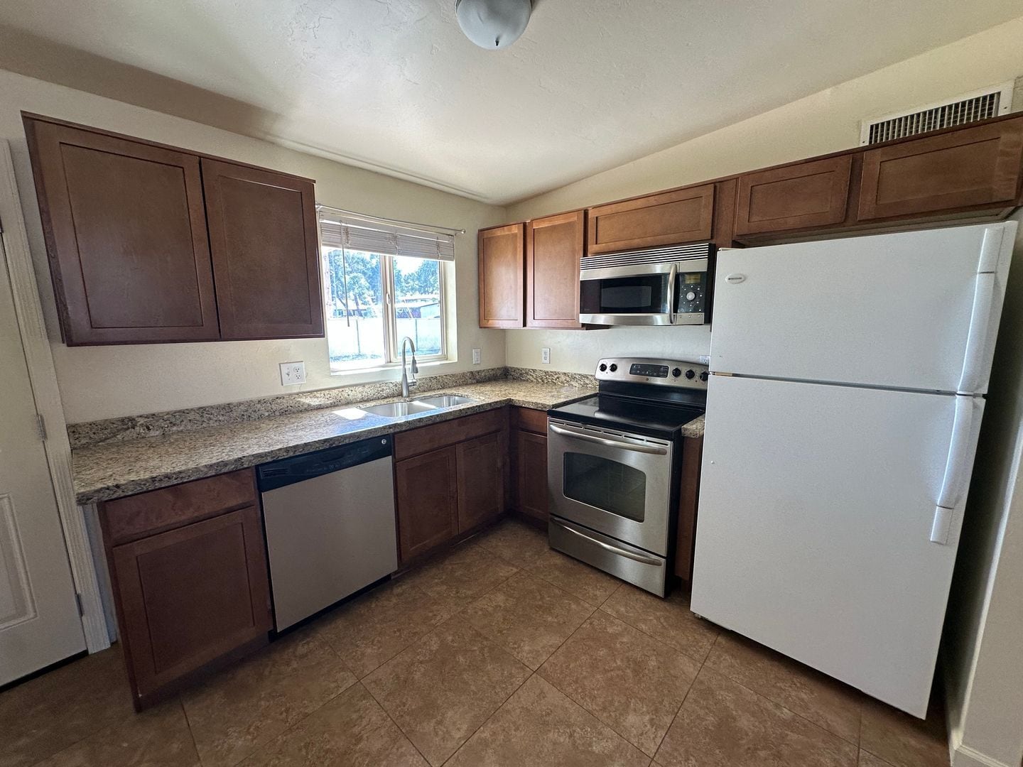 Building Photo - 6402 E Calle Altair