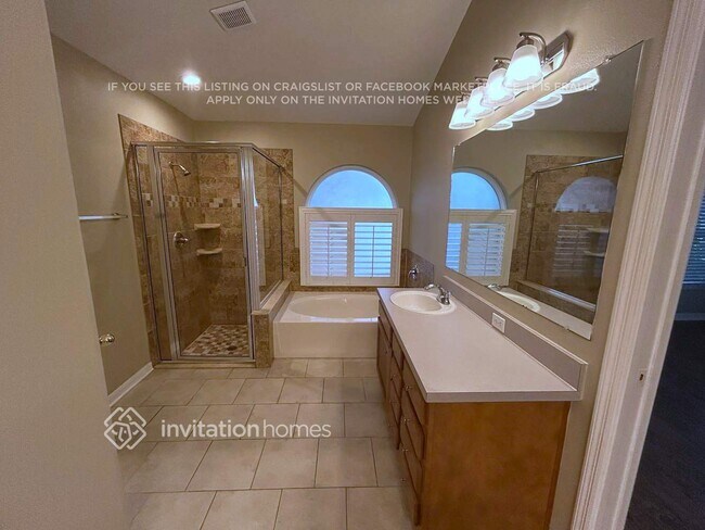 Building Photo - 1603 Bondurant Way