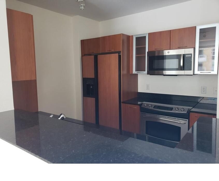 Building Photo - 700 Boynton Beach Blvd