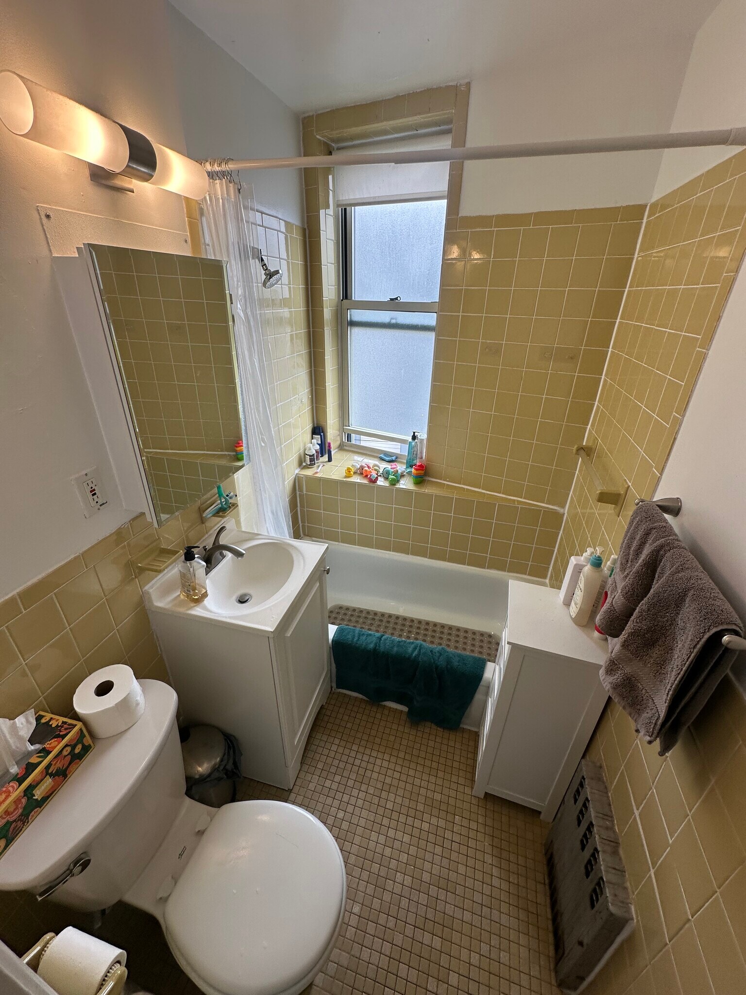 Building Photo - 20 Colborne Rd