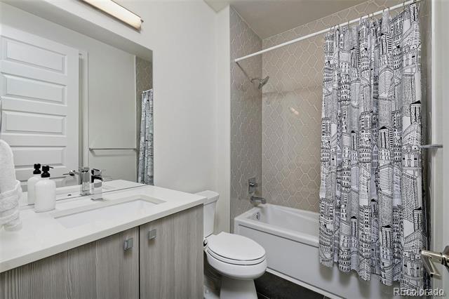 Building Photo - 3044 Wilson Ct