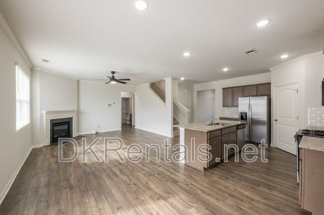 Building Photo - 261 Barnwood Ln