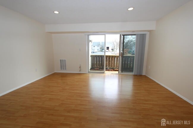 Building Photo - 1905 Aspen Dr