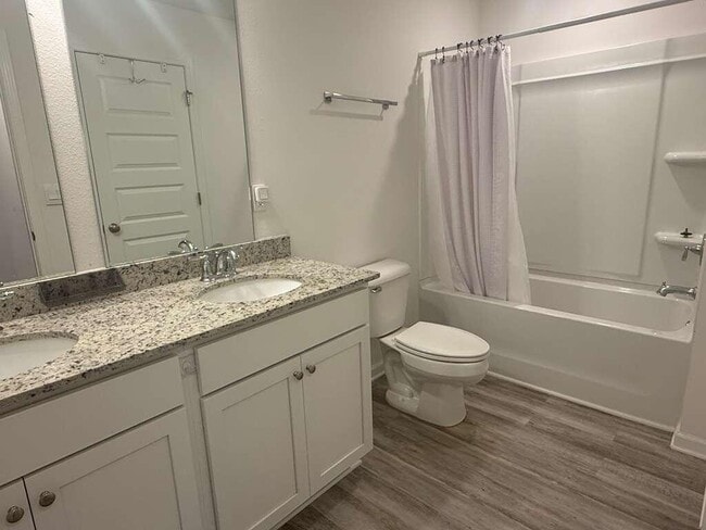 Building Photo - 128 Bluebeech St