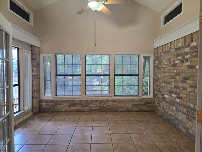 Building Photo - 142 Kamakoa Ln