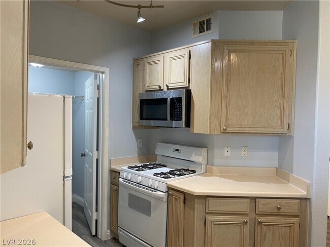 Building Photo - 7189 S Durango Dr