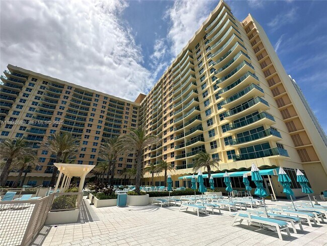 Building Photo - 2501 S Ocean Dr