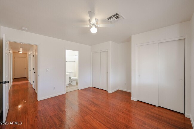 Building Photo - 12811 N Palm St