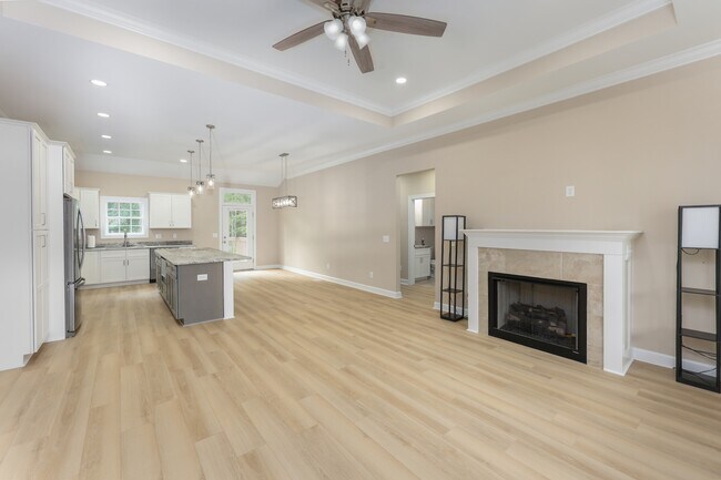 Building Photo - 518 Woods Drive