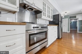 Building Photo - Enchanting Fells Point SFH 2bd/1.5ba w/ CAC, Modern Features, W/D and more! Available now