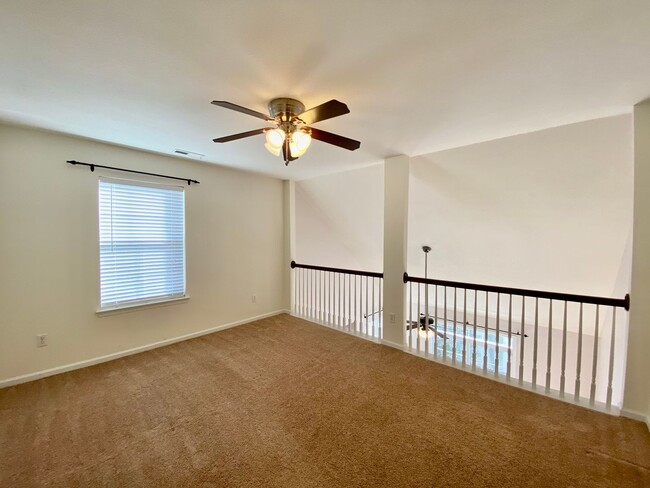 Building Photo - READY July 1st!! End-Unit Condo with Commu...