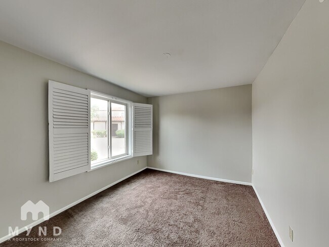 Building Photo - 821 Joan D Arc Ave