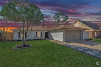 Building Photo - 1811 Eastfield Dr
