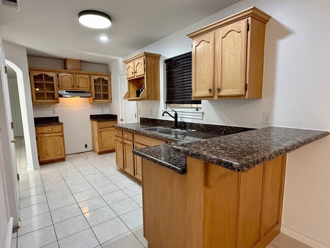 Building Photo - 12613 River Bend Cir