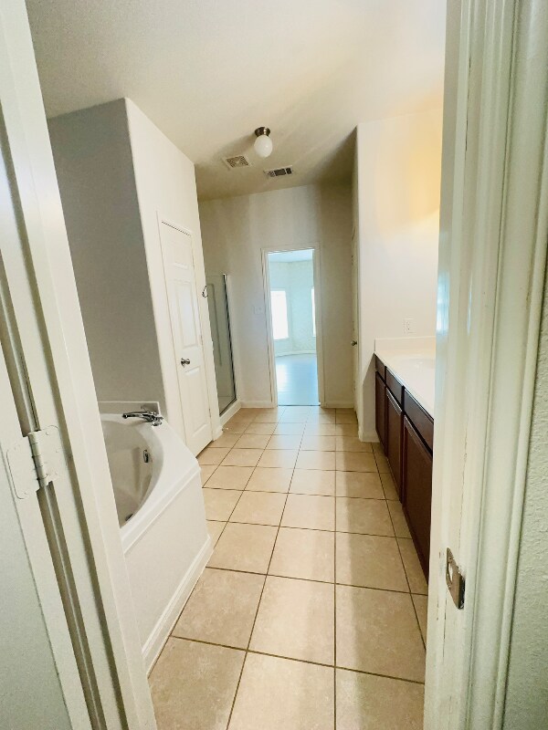 Building Photo - 1417 Cottonwood Trail