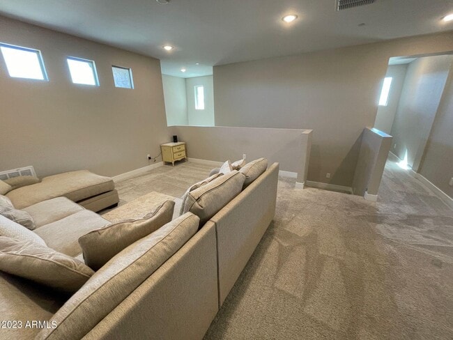 Building Photo - 14030 W Desert Flower Dr