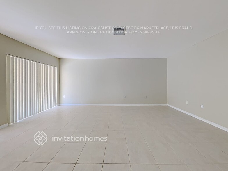 Building Photo - 15008 SW 112th Ln