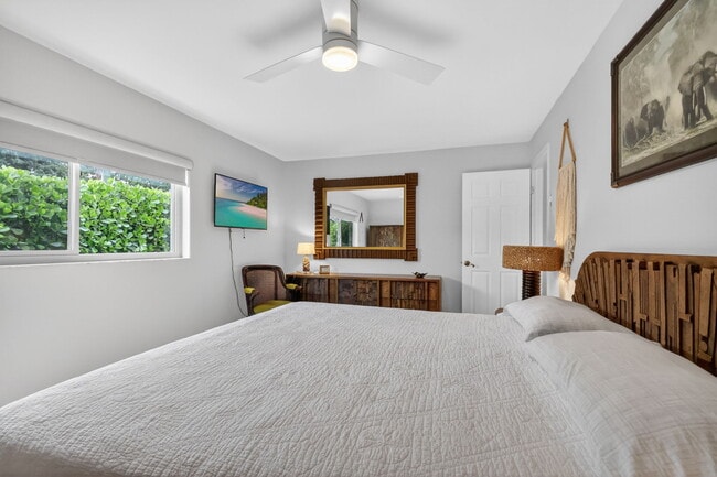 Building Photo - 6372 Sleepy Willow Way