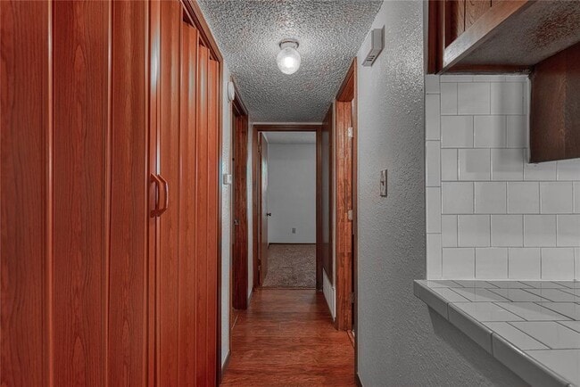 Building Photo - 1012 N 5th St