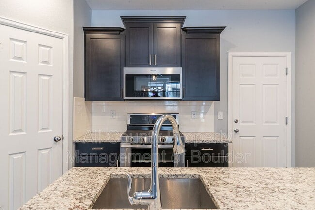 Building Photo - 179 Jackson Dr