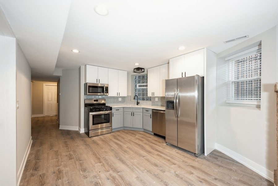 Building Photo - 1435 N Washtenaw Ave