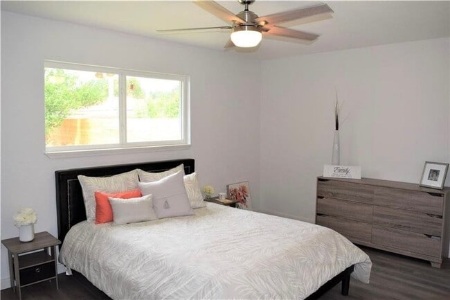 Building Photo - 3 Bedroom Home For Rent in Great School Di...
