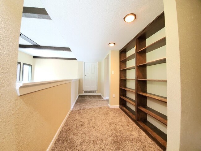 Building Photo - 4531 Altamesa - Duplex in SW Fort Worth