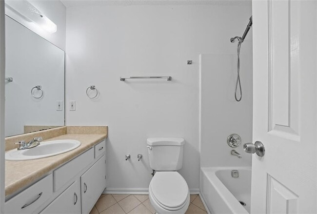 Building Photo - 6615 Sienna Ct