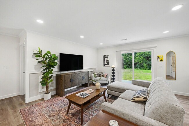 Building Photo - 2064 Thimble Creek Dr