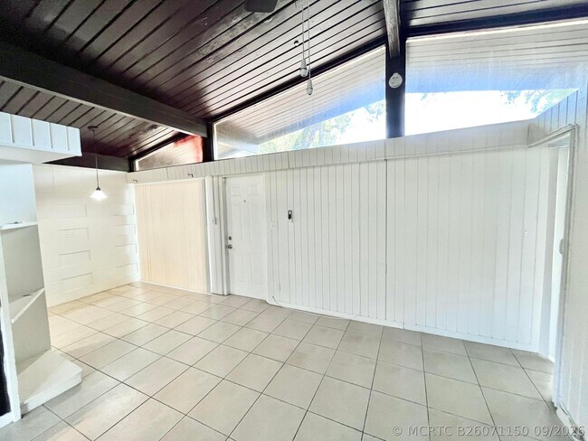 Building Photo - 817 W Las Olas Blvd