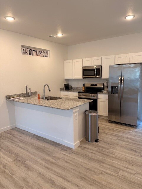 Building Photo - $1400.00 MOVE IN CREDITv- Charming 2-Bed with Granite Elegance on Tennessee Ave, Centerton!