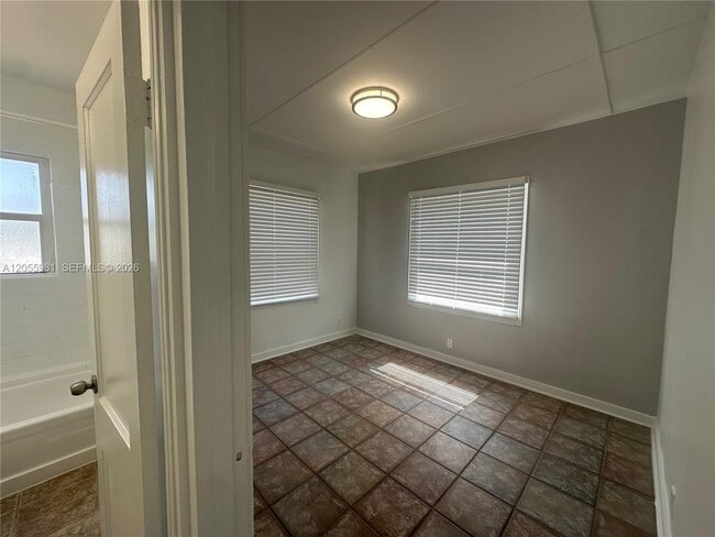 Building Photo - 4249 Bougainvilla Dr