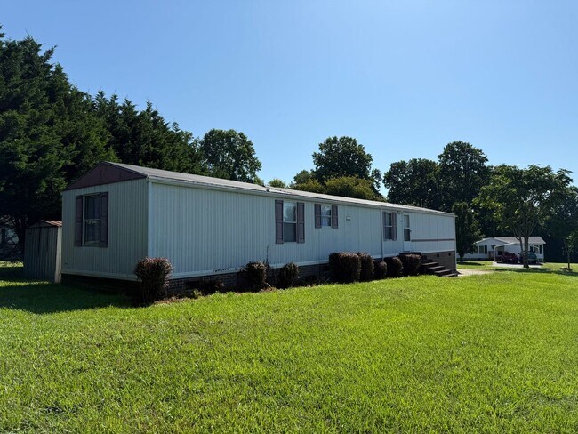 Building Photo - Charming Rural Home with Large Yard & Storage