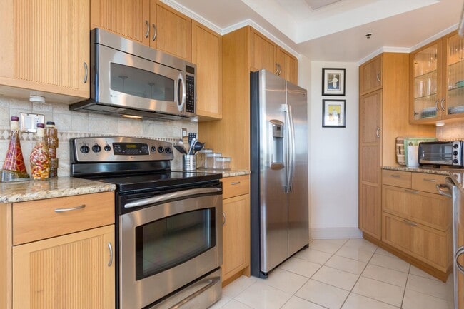 Building Photo - 1275 25th St NW