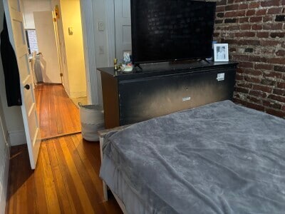 Building Photo - 22 Henchman St