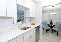 Building Photo - 22 Maple Crest Cir