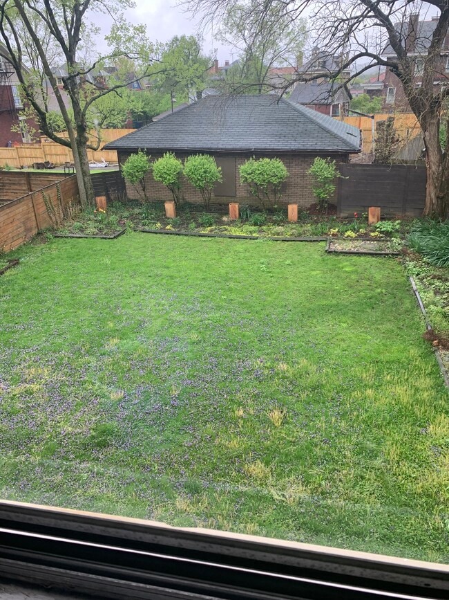 Fenced in privacy backyard - 1707 Bruce Ave